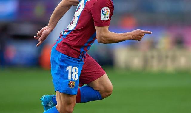 28circle-足球夜战：雪域银狐队淘汰对手中原猎隼队，临门一脚致胜豪门底蕴再次显现的简单介绍