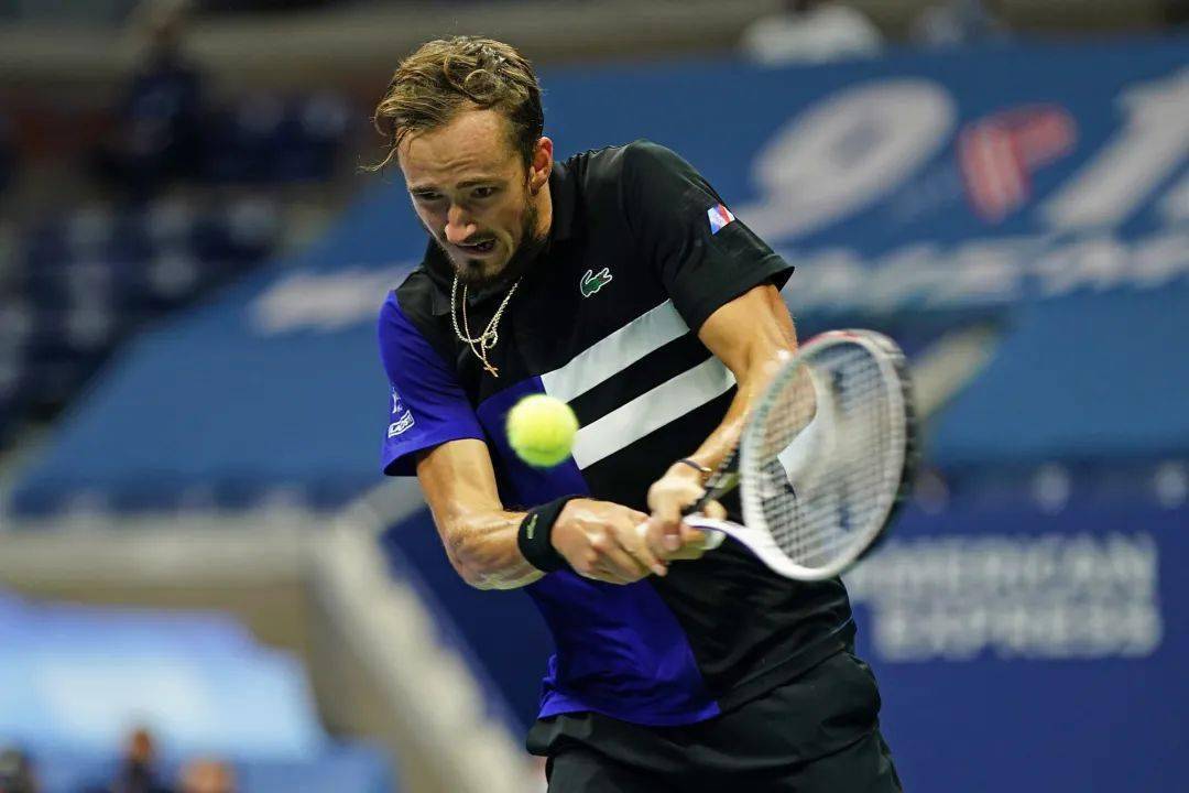 28quan-阿扎伦卡巅峰对决，穆雷与70激战瑞士队分钟，绝杀胜负难料！的简单介绍